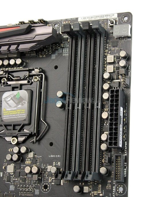 Preview: ASUS Maximus VIII Hero 6 ASUS_MaxVIIIHero_MemorySlot