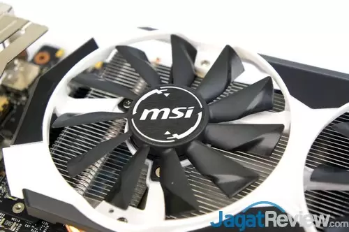 Review MSI GTX 960 2G OC 44 DSC01774
