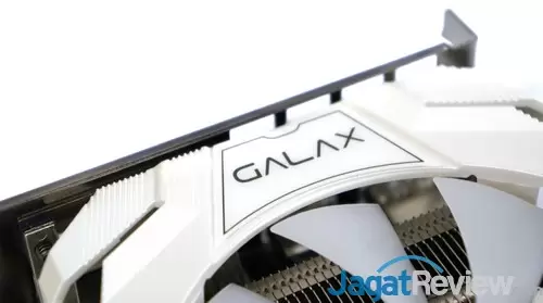 Review GALAX GTX 950 EXOC 60 DSC01790