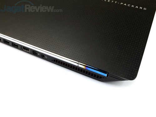 Review Notebook Gaming: HP Omen 15-5117TX 11 HP Omen 15-5117TX Exhaust Ventilation 02