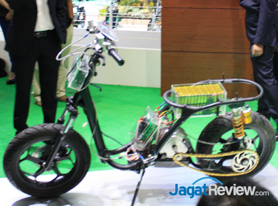IIMS 2015: Garansindo Rangkul ITS Hadirkan Skuter Elektrik 3 IMG 0984