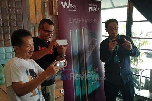 Lebih Dekat dengan Wiko Highway Pure: Tipis! 1 Wiko Highway Pure - Play