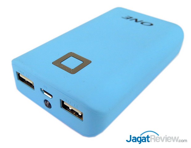 Review Power Bank One 840 Rubber Coated Body 2 20150914122656