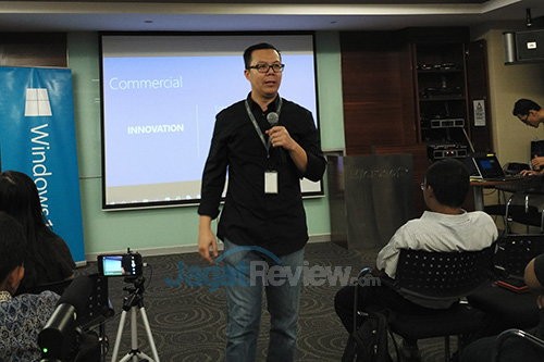 Axioo dan Microsoft Adakan Gathering Windows 10 dan Windroid 1 Axioo Microsoft - Lucky Gani