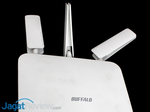 Hands-On Review Router Buffalo WXR-1900DHP 4 Buffalo WXR 1900DHP 20