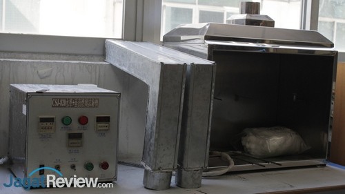 FSP Factory Tour: Mengintip Laboratorium Uji Produk FSP 3 FSP Factory Tour Test Lab - 08