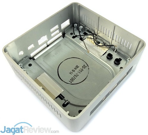 Review Mini PC Desktop: Intel NUC NUC5i3RYH 18 Intel NUC5i3RYH Wireless Antenna