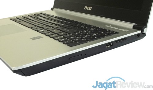 MSI Prestige PE60 2QE Right Side