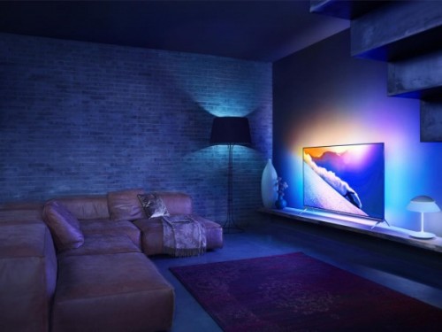 Phillips Pamerkan TV Android 4K dengan PicoProjector 2 phillips ambilux2