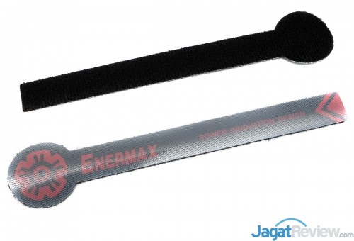 Hands-On PSU Enermax Digifanless 550 Watt 25 Cable strap