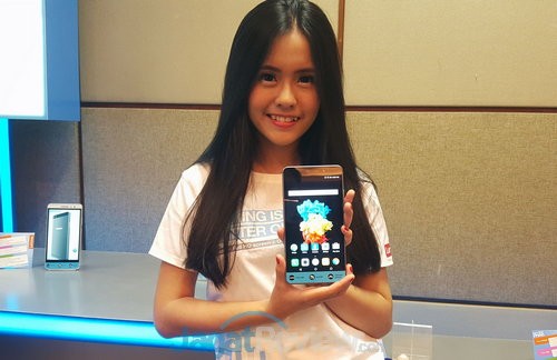 Lenovo Luncurkan Dua Phablet Android di Indonesia 1 Launching Lenovo PHAB (4)