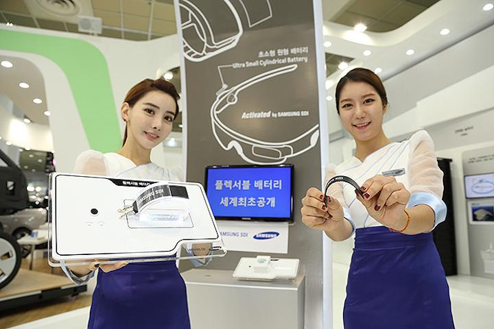 LG dan Samsung Pamerkan Inovasi Baterai Terbaru 2 Samsung Flexible Battery