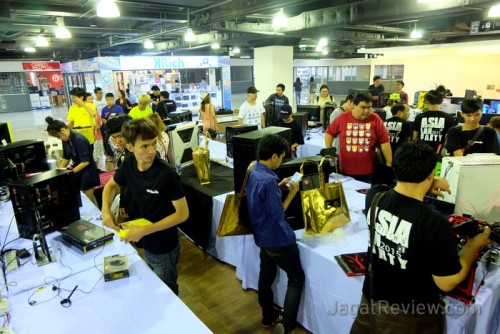 Asia LAN Party 2015: Ajang Case Modding Paling Ramai 6 ASIA-LAN-PARTY-2015 (1)
