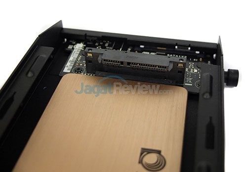 Review: ASUS VivoPC VM62 8 ASUS_VivoPC_DriveExpressSATA