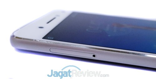 Slot dan tombol Lenovo Vibe S1 3