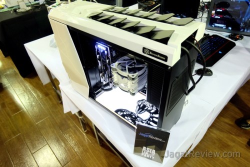 Asia LAN Party 2015: Ajang Case Modding Paling Ramai 3 casemod-Asia-LAN-PARTY 2015 (11)