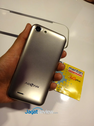Advan Bundling Smartphone 4G Murah Bersama Indosat 3 3