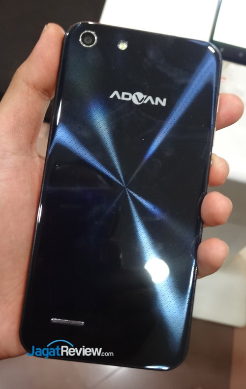 Advan Luncurkan Smartphone 4G Pertamanya, Advan i5A 3 3