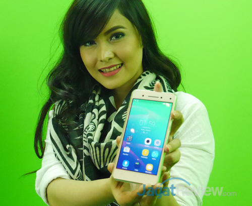 Lenovo Indonesia Rilis Smartphone Android dengan Dual-Camera Selfie 5 P9890214