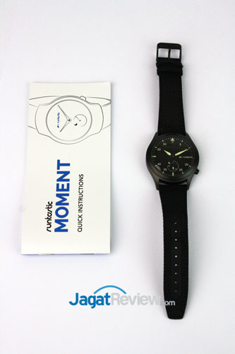 Review Wearable Devices: Runtastic Moment Elite 6 3