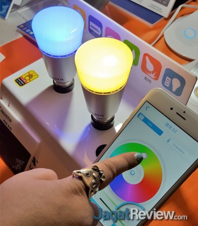 CES 2016: Adata 10 Adata-RGB-LED-bulb