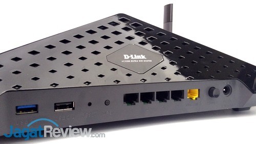 Hands-On Review Router D-Link DIR-890L 9 D-Link DIR-890L - 08