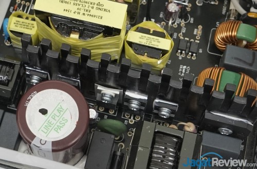 Hands-On PSU Enermax Revolution XT II 750 W 3 Enermax Revolution XT II 23