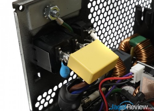 Hands-On PSU Enermax Revolution XT II 750 W 5 Enermax Revolution XT II 26