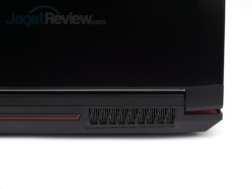 Review Notebook Gaming: MSI GE62 6QF Apache Pro 10 MSI GE62 6QF Apache Pro Exhaust Ventilation 01