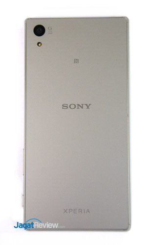 Review Smartphone Android: Sony Xperia Z5 2 213