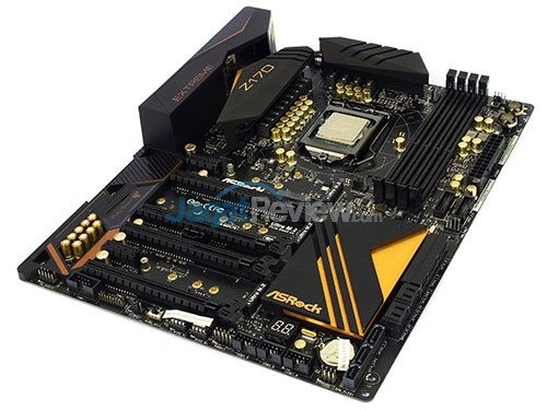 Review Motherboard: ASRock Z170 Extreme 7+ 1 ASRock_Z170Extreme7+_Board1