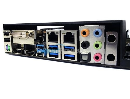 ASRock_Z170Extreme7+_IO