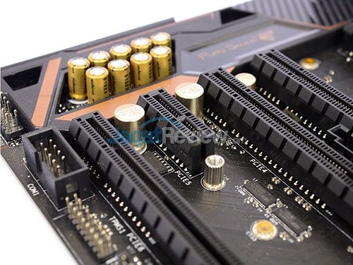 ASRock_Z170Extreme7+_PCIESlot2