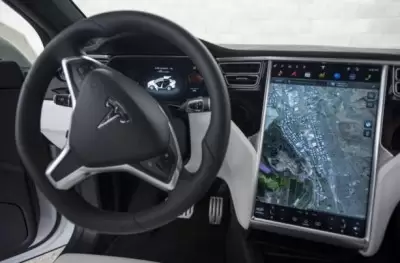 Kembangkan Mobil Canggih, Tesla Rekrut Veteran dari AMD 1 Auto pilot 2
