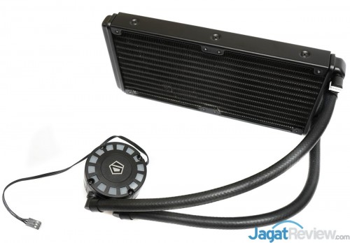 Review Watercooling ID-Cooling Frostflow 240L 7 ID-Cooling FrostFlow 240 4