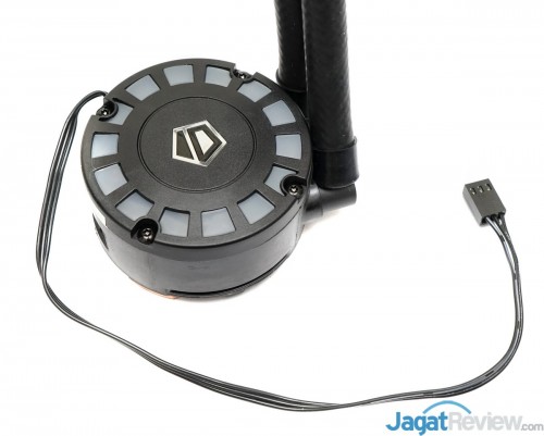 Review Watercooling ID-Cooling Frostflow 240L 9 ID-Cooling FrostFlow 240 6