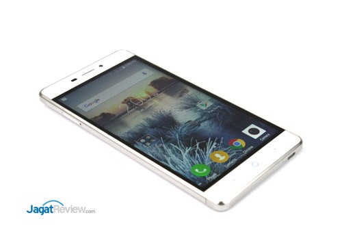 'Stock' ZTE Blade A711 Datang Lagi, Hadir Dengan Varian Gold 1 zte blade a711