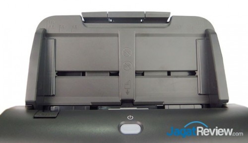 Review Scanner Canon imageFORMULA DR-C240 4 feeder tray yang bisa menampung 60 lembar kertas