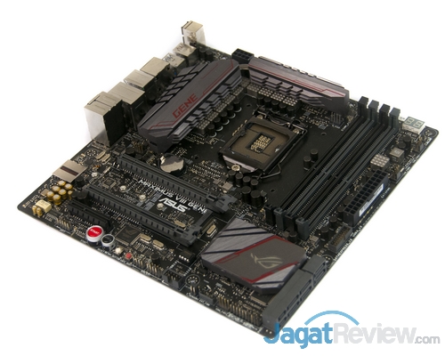 ASUS MAXIMUS VIII GENE Board1