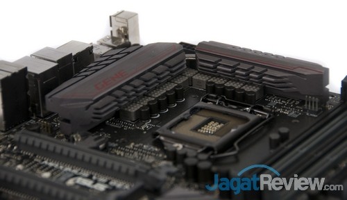 ASUS_MAXIMUS_VIII_GENE_SocketArea2