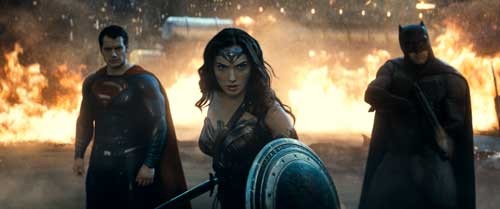 Review Batman v Superman: Masih Banyak Hal Tak Terduga ! 6 BVS-5