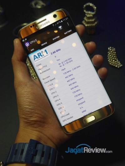 Benchmark Samsung Galaxy S7 Edge vs Note 5 vs Snapdragon 820 2 CPU-Z Galaxy S7 Edge