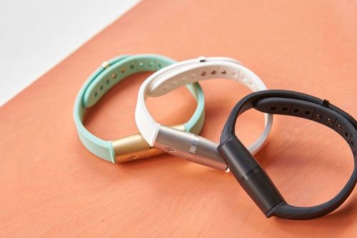 Fossil Tambahkan 2 Smartwatch Android Wear ke Lini Fossil Q Motion