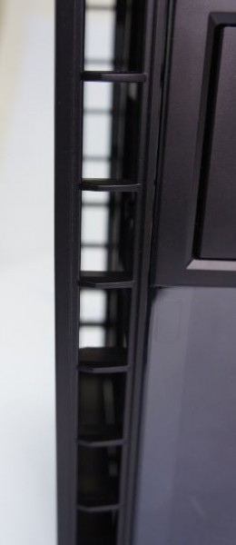 Review Casing Corsair Carbide 600C 10 Grill