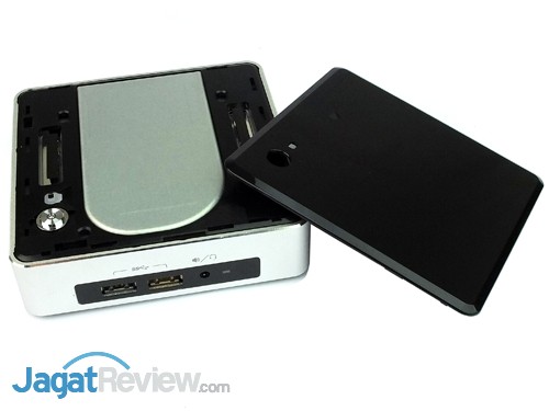 Review Mini PC Desktop: Intel NUC NUC6i3SYK 4 Intel NUC6i3SYK Top Side Lid