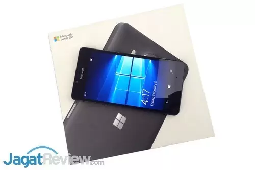 Review Smartphone Microsoft Lumia 950 2 Lumia 950 - Packaging