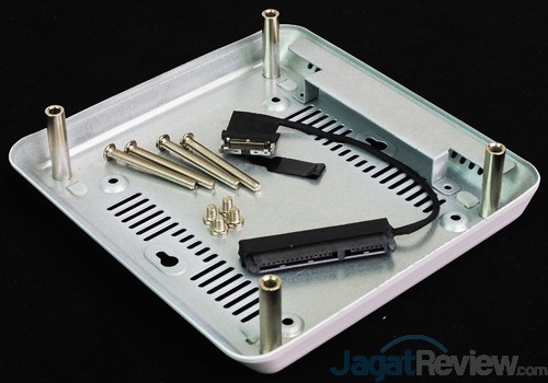 Review Mini PC Desktop: MSI CUBI 15 MSI CUBI HDD Bracket 03