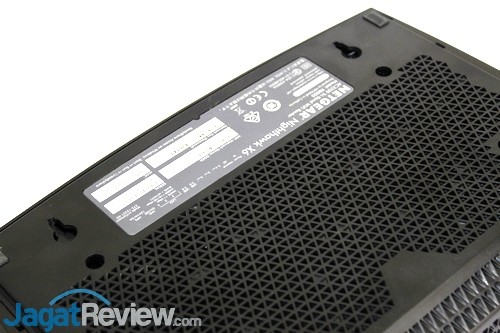Hands-On Review Router NetGear Nighthawk X6 (R8000) 15 NetGear Nighthawk X6 - 16