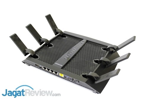 NetGear Nighthawk X6 - 19
