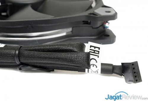 Review Fan Thermaltake Riing 14 RGB - 3 Pack 10 Thermaltake Riing 9